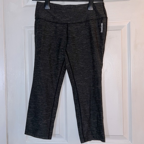 Reebok Medium Capri Workout Leggings - Picture 1 of 2